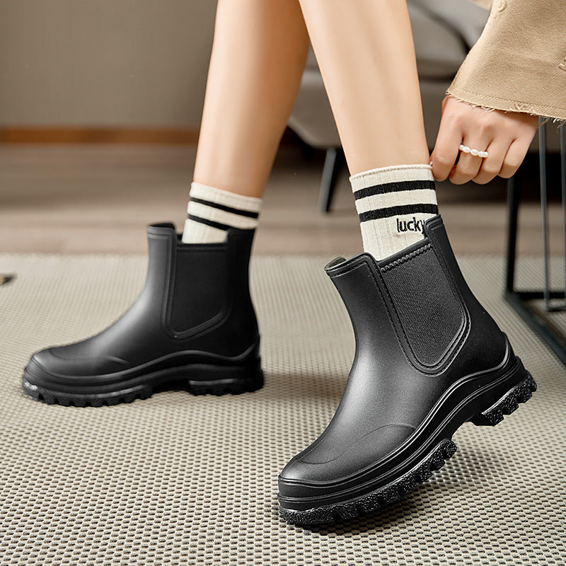 <font dir="auto" style="vertical-align: inherit;"><font dir="auto" style="vertical-align: inherit;">Japanese-Style Women's Short Rain Boots New Fashion Outdoor Waterproof Non-Slip Rubber Shoes Stylish Women's Water Shoes</font></font>