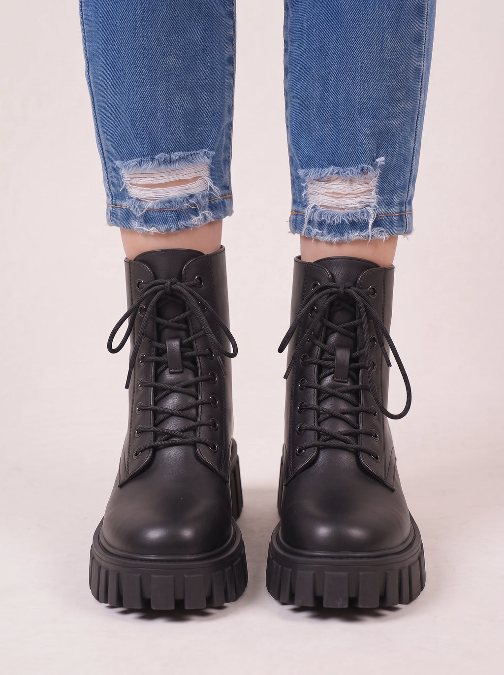 Gridrun Chunky Platform Lace-Up Ankle Boots – Women Goth Punk Combat Biker Black Leather Ankle Boots