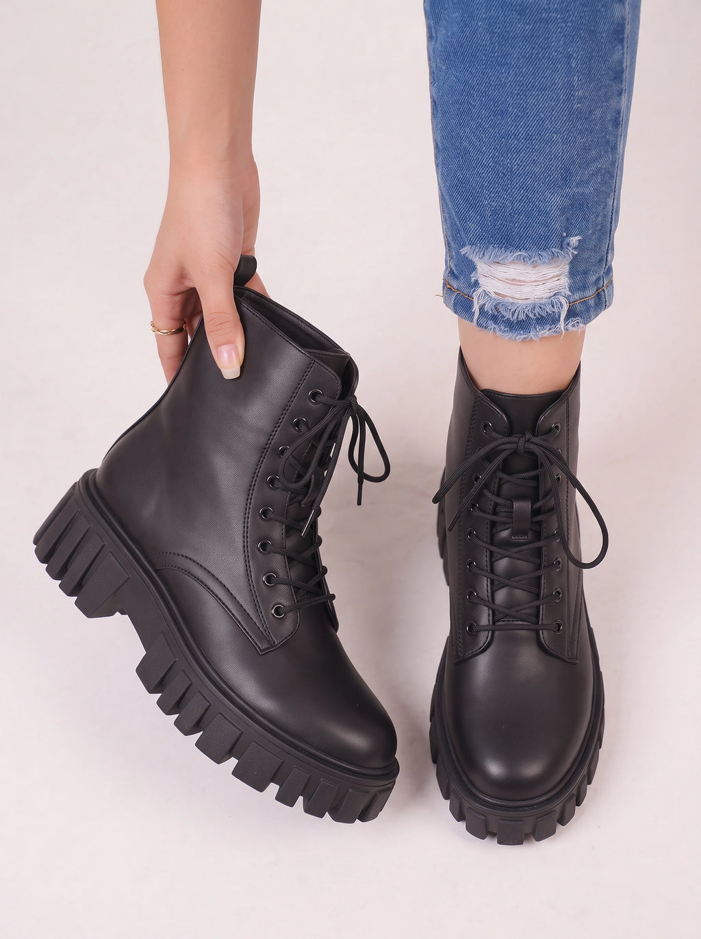 Gridrun Chunky Platform Lace-Up Ankle Boots – Women Goth Punk Combat Biker Black Leather Ankle Boots