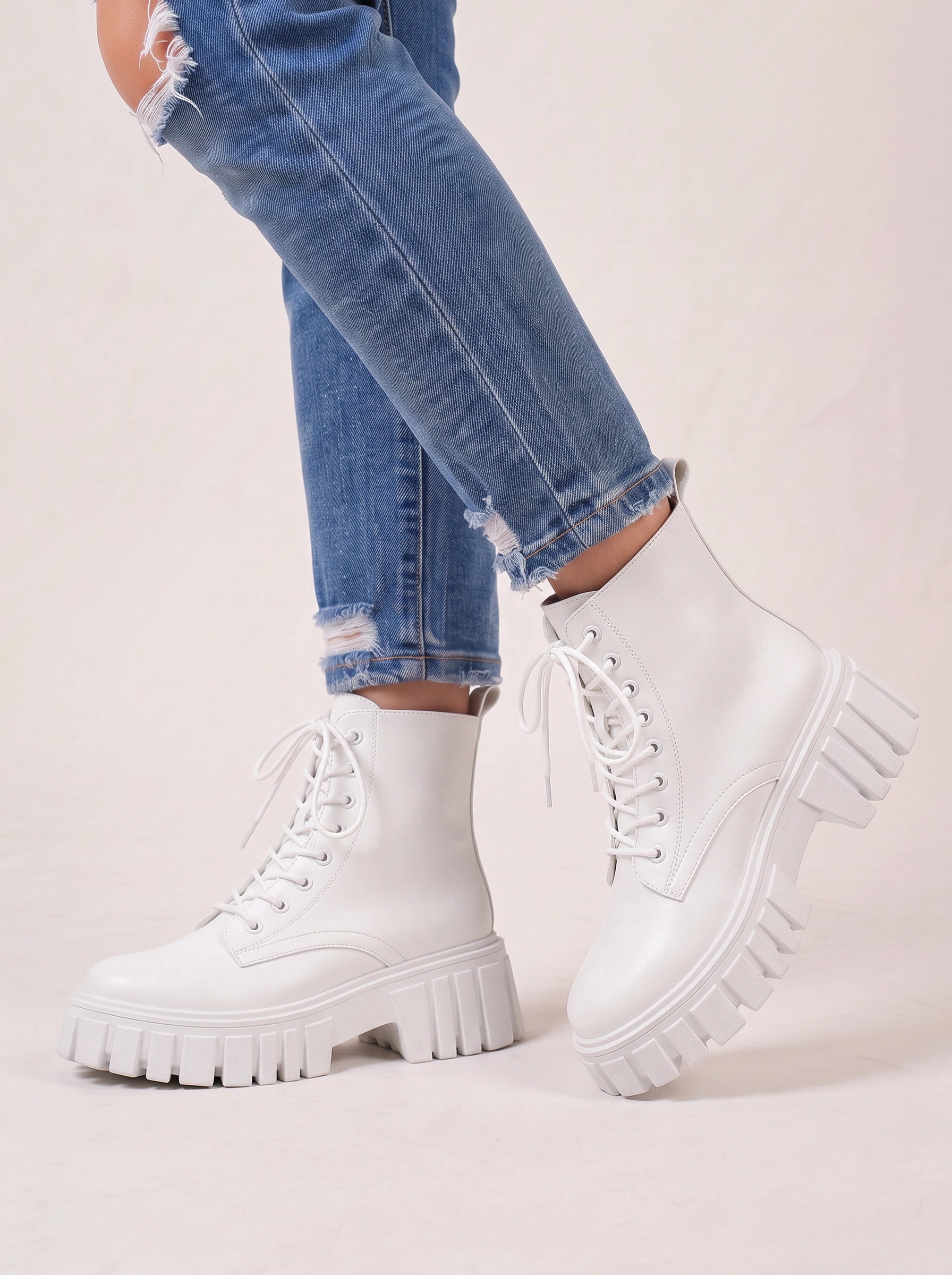 Gridrun Chunky Platform Lace-Up Ankle Boots – Women Goth Punk Combat Biker Black Leather Ankle Boots
