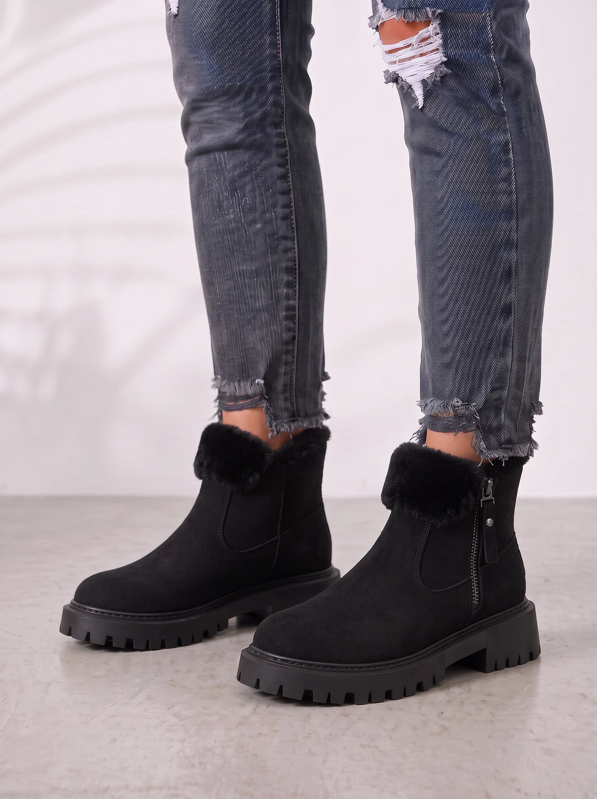Treadelle Fur-Lined Ankle Boots – Chunky Platform Women Winter Faux Fur Suede Zip Boots