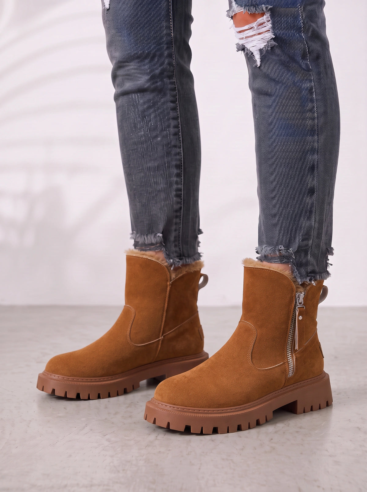 Treadelle Fur-Lined Ankle Boots – Chunky Platform Women Winter Faux Fur Suede Zip Boots