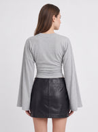 Flarenne Flared Sleeve Crop Top – Long Sleeve Crop Top Women Casual Ruched Waist Cropped Shirt