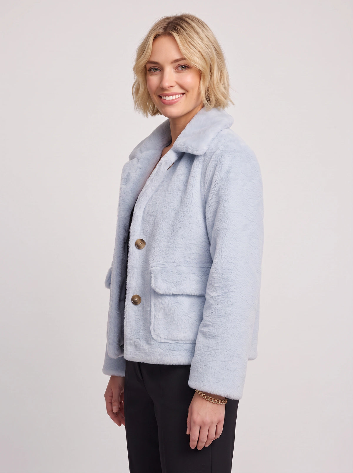 Notchela Faux Fur Crop Jacket – Teddy Bear Coat Women Winter Casual Oversized Button Front Jacket