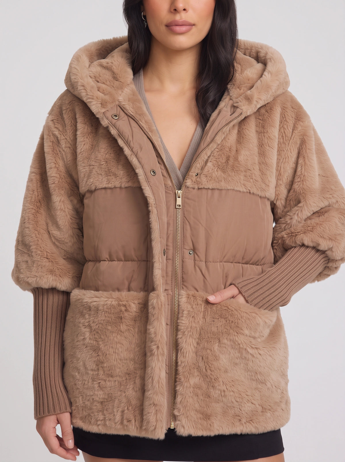 Quilpa Hooded Faux Fur Jacket – Women Winter Oversized Puffer Gilet Teddy Coat Padded Outerwear