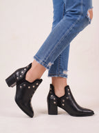 Eyrowen Grommet Ankle Boots – British Women Leather Studded Block Heel Chelsea Ankle Boots