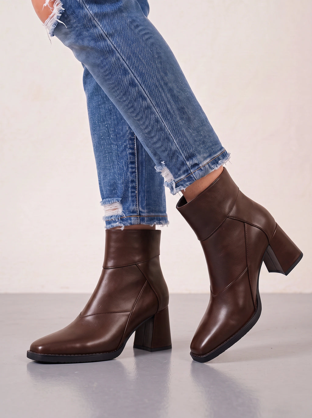 Pantrix Pointed Block-Heel Ankle Boots – Leather Platform Ankle Boots Women Casual Autumn Winter Chunky Heel Boots