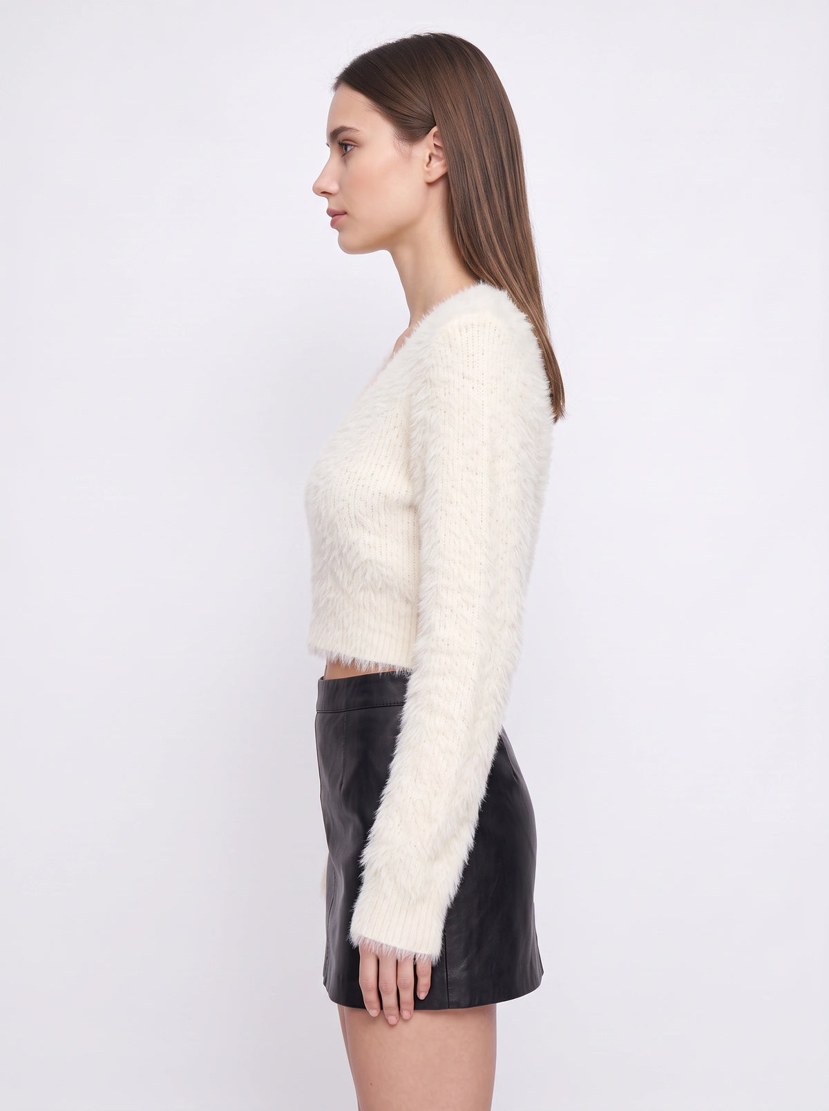 Fraythe Fluffy V-Neck Crop Jumper – Cashmere Feel Women Sweater Cropped Long Sleeve Knit Top