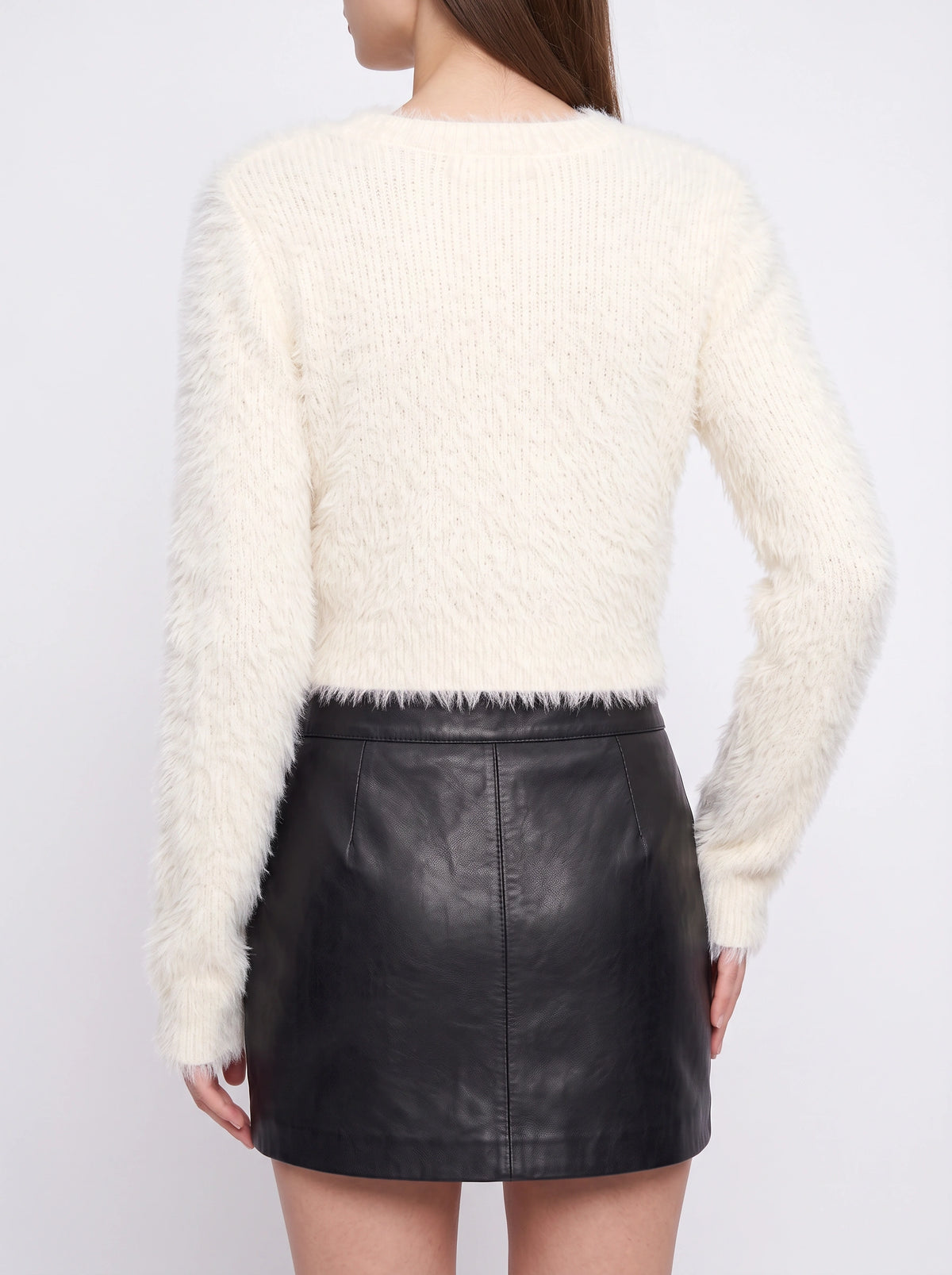 Fraythe Fluffy V-Neck Crop Jumper – Cashmere Feel Women Sweater Cropped Long Sleeve Knit Top