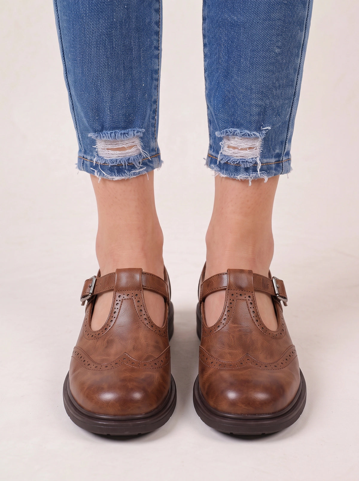 Punchette T-Strap Mary Jane Brogue Shoes – Women Closed Toe Casual Office Vintage Retro Buckle Flat Shoes