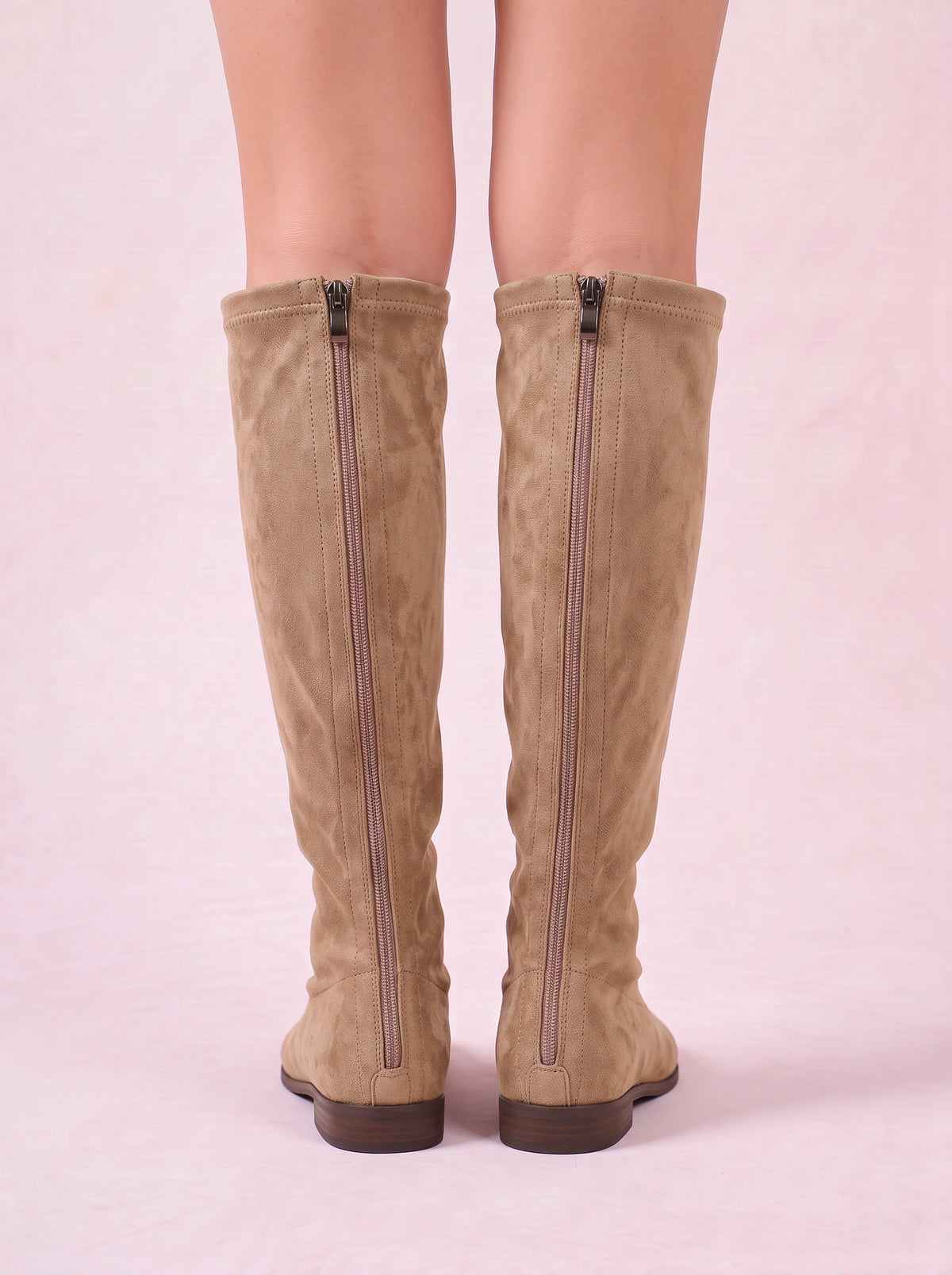 Squaryn Suede Knee-High Flat Boots – Women Autumn Winter Korean Style Mid-Calf Knight Boots