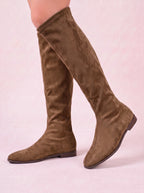 Squaryn Suede Knee-High Flat Boots – Women Autumn Winter Korean Style Mid-Calf Knight Boots
