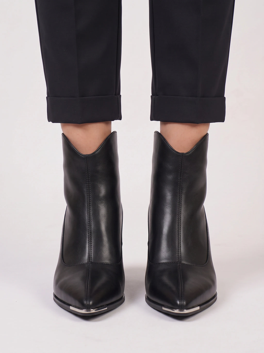 Mettora Leather Ankle Boots – Pointed Toe Heeled Women Ladies Black Ankle Boot Autumn Winter Retro