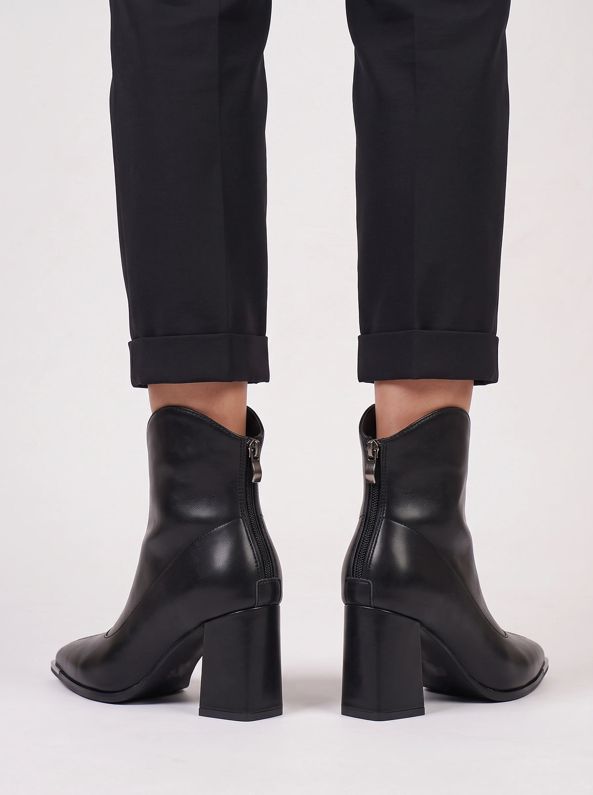 Mettora Leather Ankle Boots – Pointed Toe Heeled Women Ladies Black Ankle Boot Autumn Winter Retro