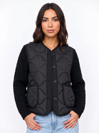 Wavelta Wave-Quilted Gilet Cable-Knit Sleeve Jacket – Padded Button-Front Women Casual Layering Gilet