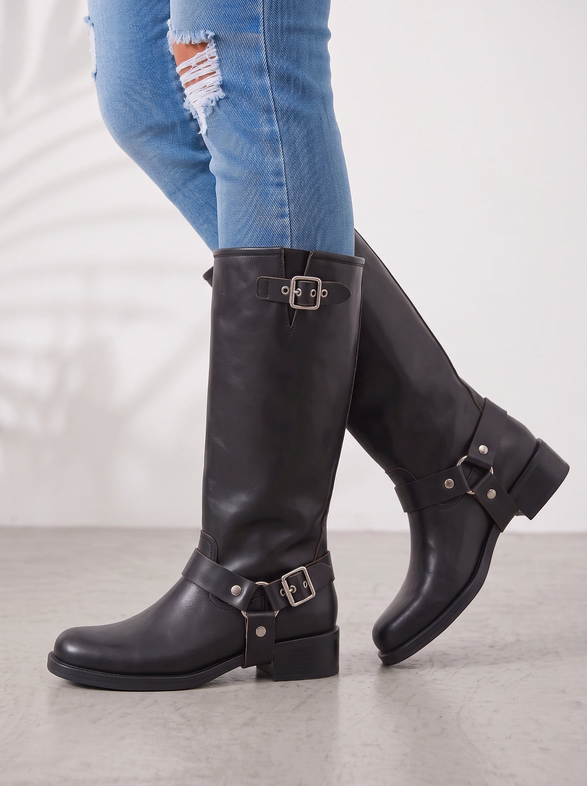 Duharnis Knee High Riding Boots – Women Buckle Harness Low Block Heel Biker Knee High Boots