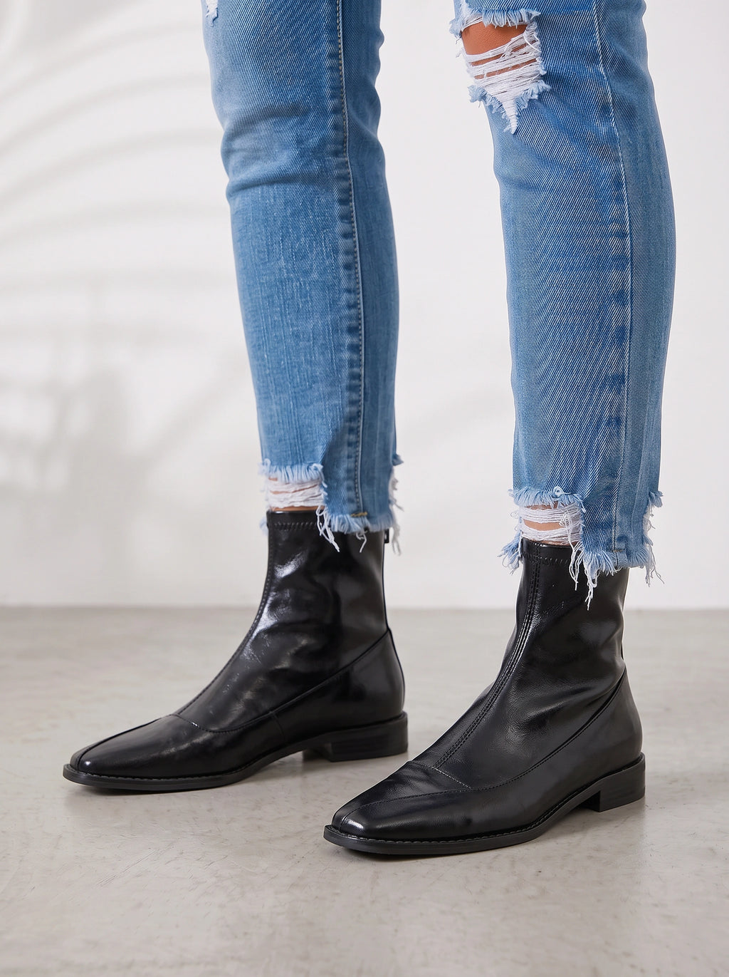Strexia Stretch Sock Ankle Boots – Women Western Pointed Toe Block Heel Leather Ankle Boots