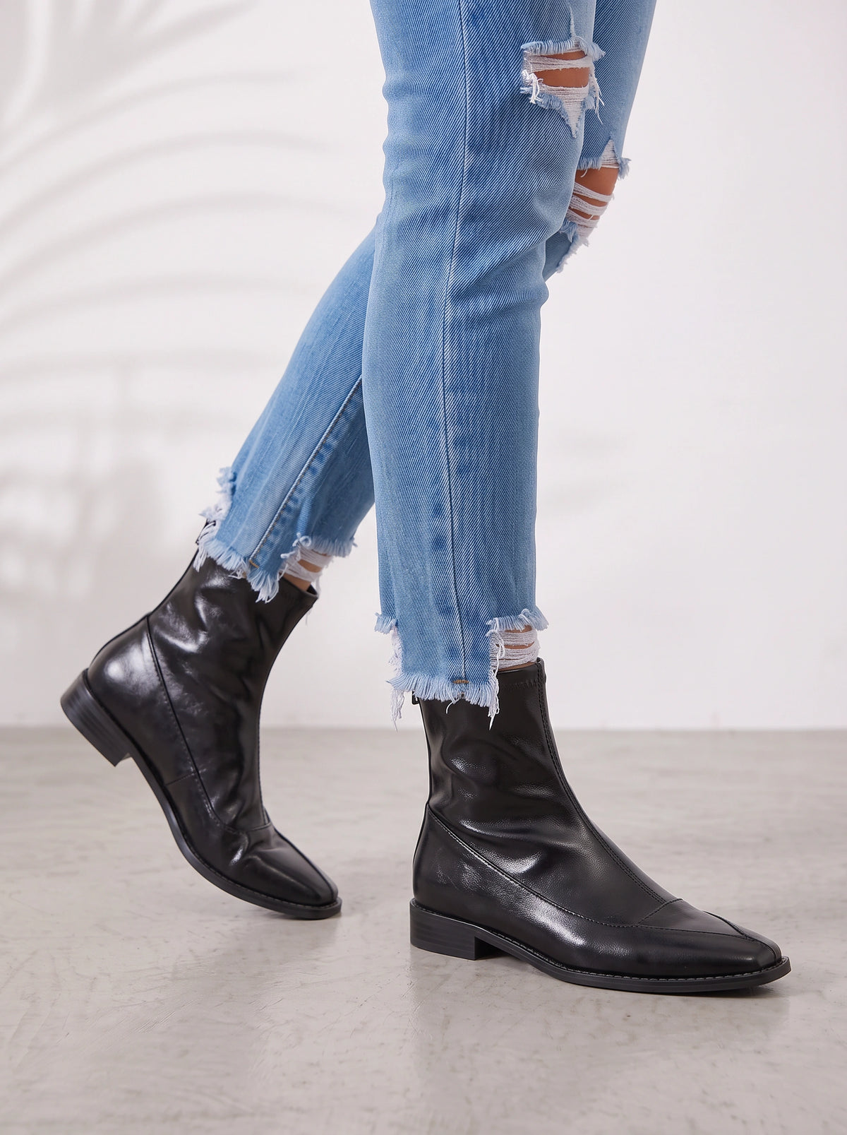 Strexia Stretch Sock Ankle Boots – Women Western Pointed Toe Block Heel Leather Ankle Boots