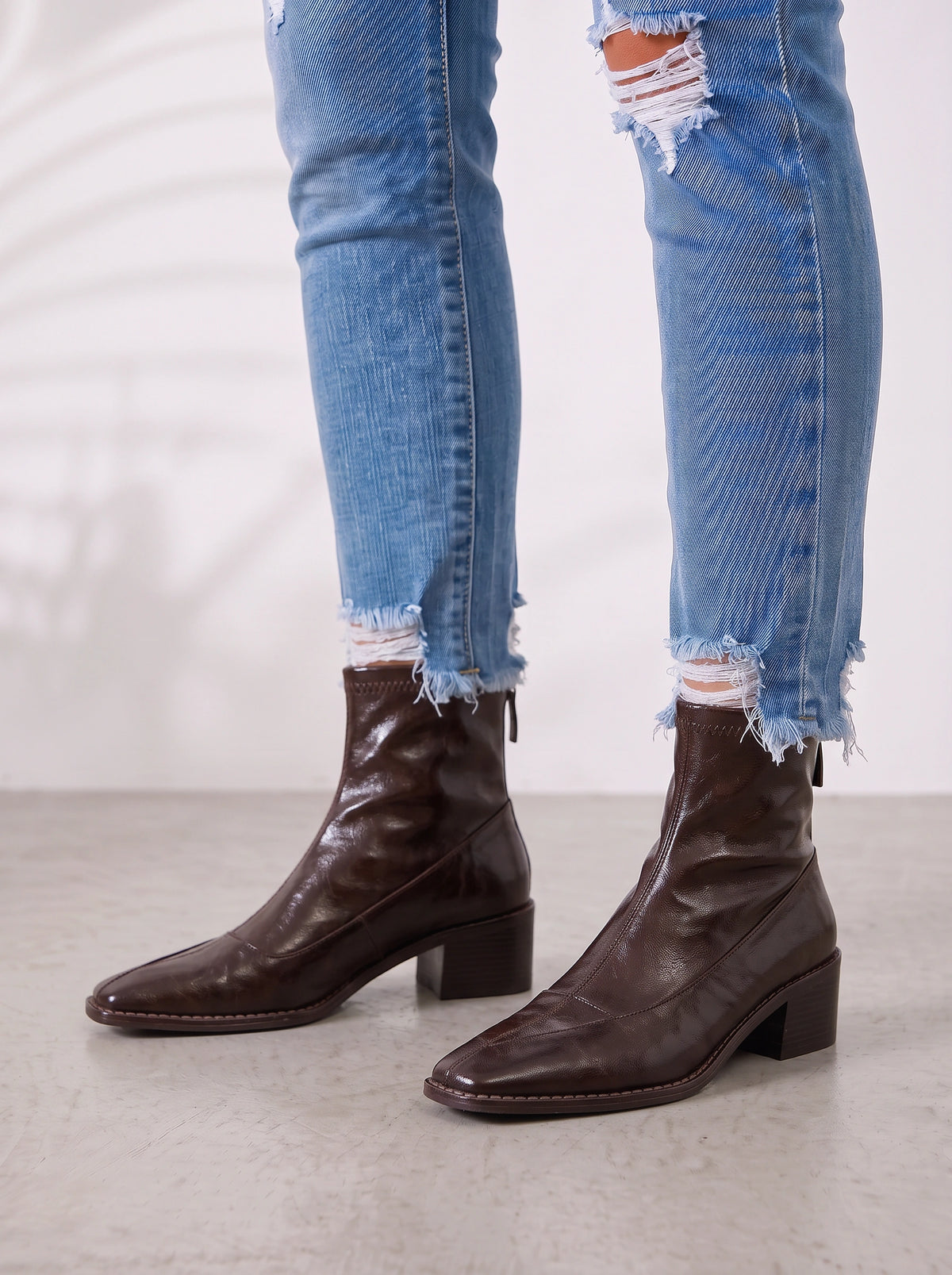 Strexia Stretch Sock Ankle Boots – Women Western Pointed Toe Block Heel Leather Ankle Boots
