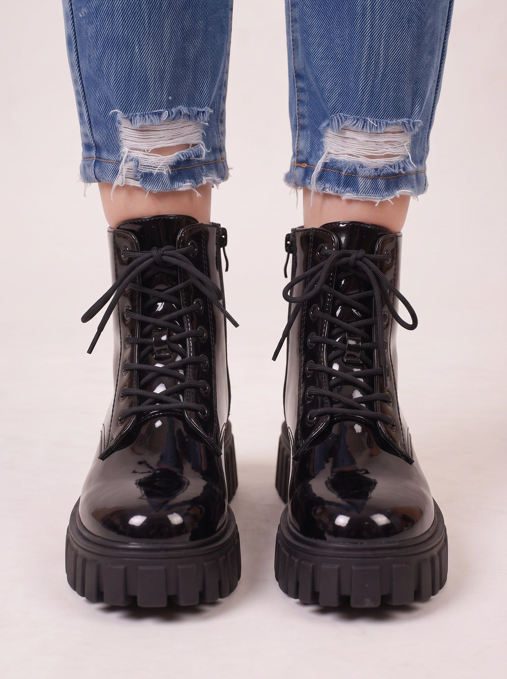 Tredriga Lace-Up Platform Ankle Boots – Patent Leather Chunky Sole Women Streetwear Grunge Combat Ankle Boots