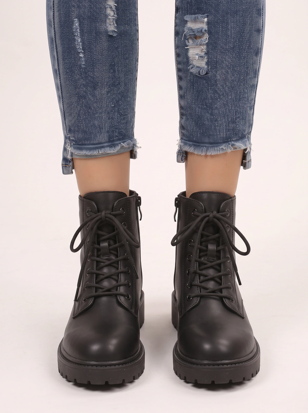 Cletrix Lace-Up Ankle Boots – Women Combat Boots Chunky Platform Sole British Womens Boots Autumn Fall
