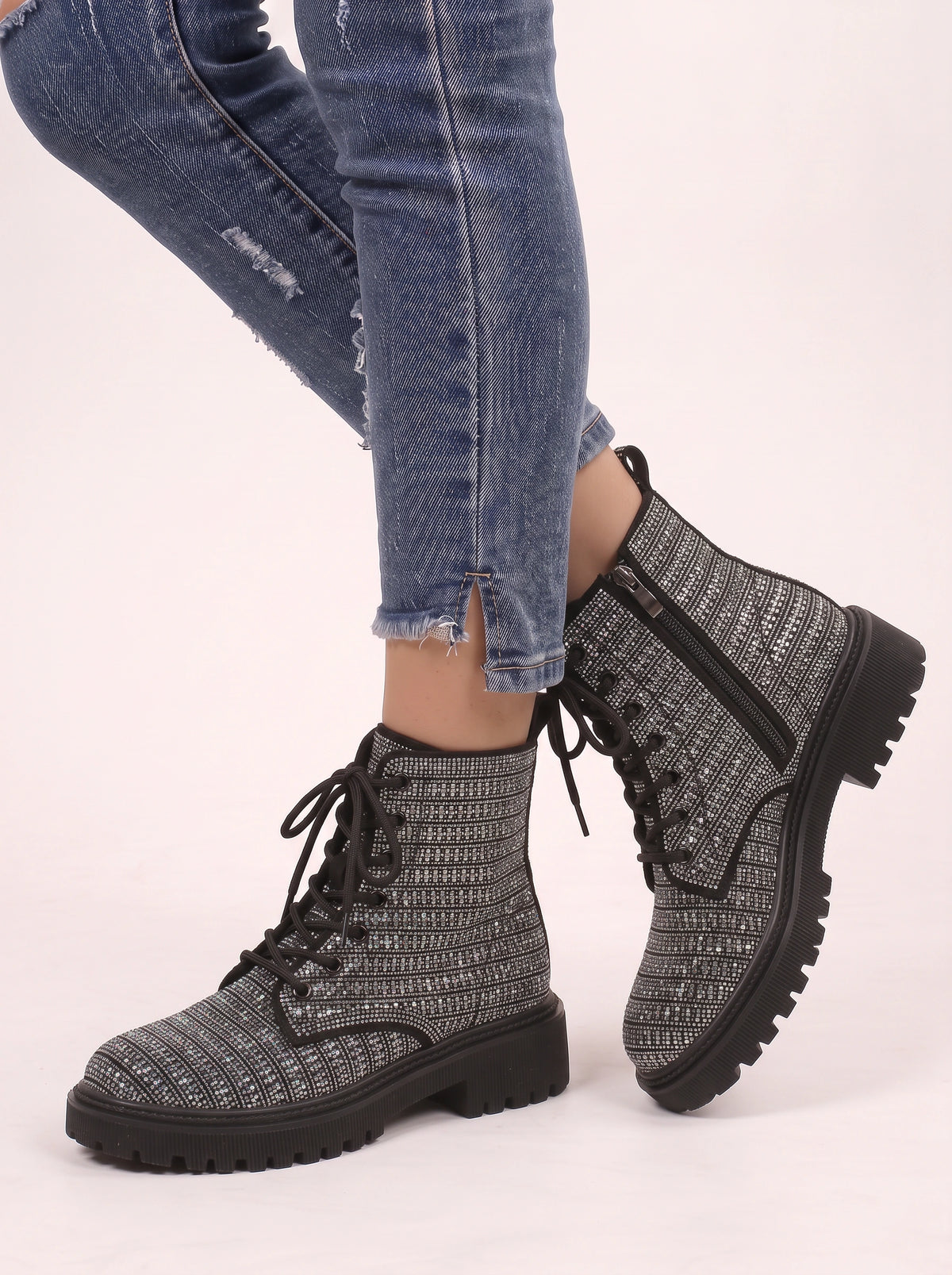 Cletrix Lace-Up Ankle Boots – Women Combat Boots Chunky Platform Sole British Womens Boots Autumn Fall